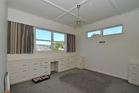 Photo of property in 35 Seaview Terrace, Northland, Wellington, 6012