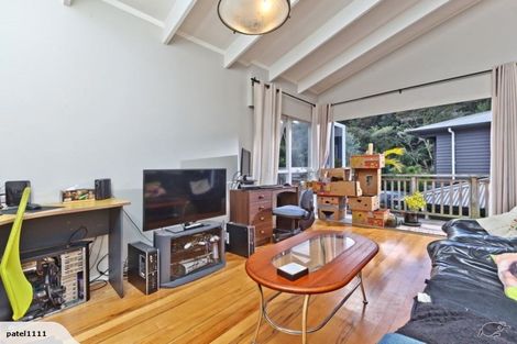 Photo of property in 74 Eskdale Road, Birkdale, Auckland, 0626