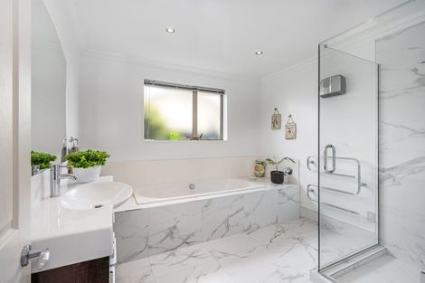 Photo of property in 24 Date Crescent, Aidanfield, Christchurch, 8025