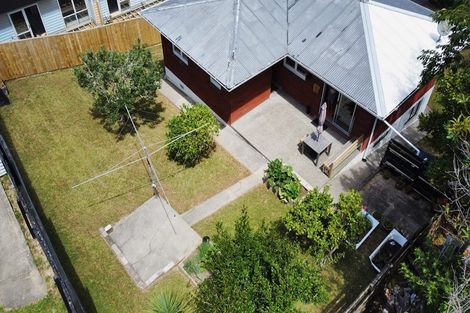 Photo of property in 28 Marriott Road, Pakuranga, Auckland, 2010
