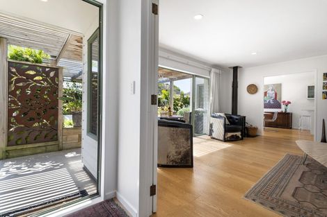 Photo of property in 2/13 Montgomery Avenue, Belmont, Auckland, 0622