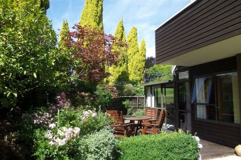 Photo of property in 2/35 Solway Avenue, Ilam, Christchurch, 8041