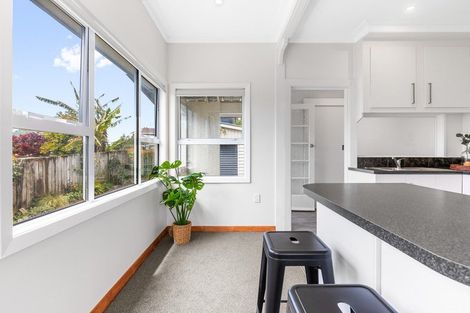 Photo of property in 181 Tukapa Street, Westown, New Plymouth, 4310