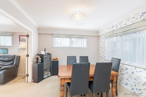 Photo of property in 64 Holdsworth Avenue, Trentham, Upper Hutt, 5018