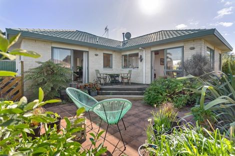 Photo of property in 37b Percy Road, Papamoa Beach, Papamoa, 3118