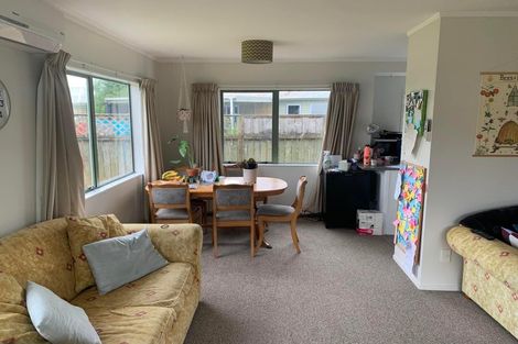 Photo of property in 19 Nevada Road, Silverdale, Hamilton, 3216