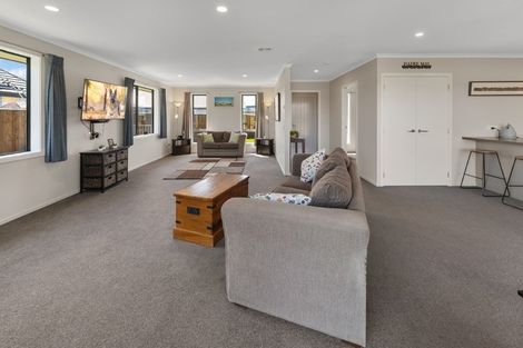 Photo of property in 14 Mary Newton Place, Brightwater, 7022