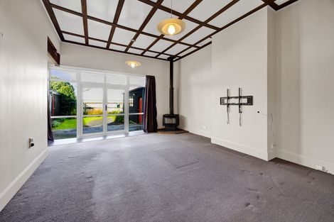 Photo of property in 39 Victoria Street, Hawera, 4610