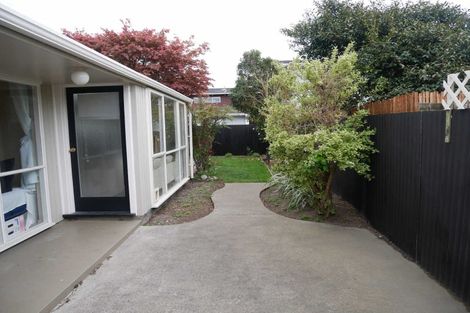 Photo of property in 2/30a Nortons Road, Avonhead, Christchurch, 8042