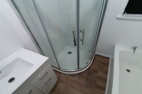 Photo of property in 2 James Road, Manurewa, Auckland, 2102