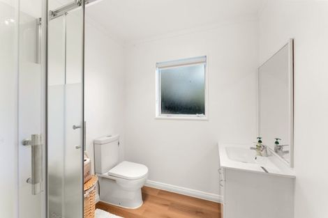 Photo of property in 4 Ross Grove, Paraparaumu, 5032