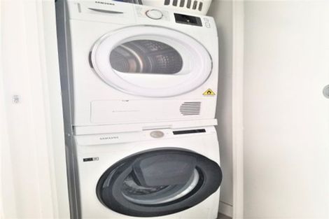 Photo of property in Sentinel Apartments, 1102/3 Northcroft Street, Takapuna, Auckland, 0622