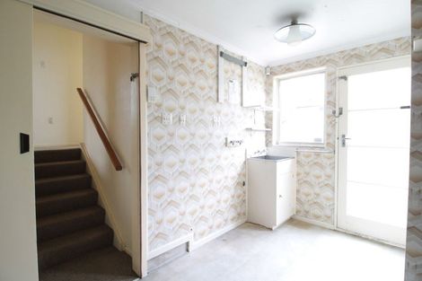 Photo of property in 1 Gordon Street, Avalon, Lower Hutt, 5011