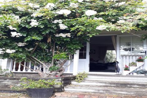 Photo of property in 32 Corunna Road, Milford, Auckland, 0620