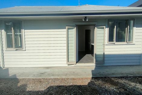 Photo of property in 6-8a Avenue Road, West End, Timaru, 7910
