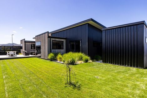 Photo of property in 17 Mike Smith Drive, Cambridge, 3434