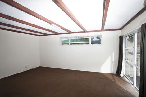 Photo of property in 1/6 Lingfield Street, Glenfield, Auckland, 0629