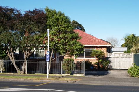 Photo of property in 1/454 Massey Road, Mangere East, Auckland, 2024