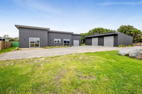 Photo of property in 34 Hickey Place, Opunake, 4616