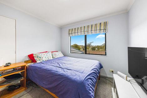 Photo of property in 1b Triangle Road, Massey, Auckland, 0614