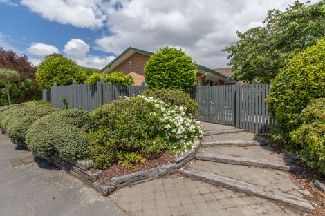 Photo of property in 5 Sayers Crescent, Ilam, Christchurch, 8041