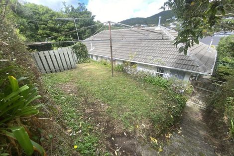 Photo of property in 2 Thurleigh Grove, Karori, Wellington, 6012