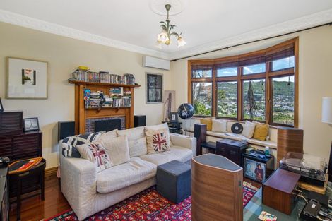 Photo of property in 45 Sheridan Terrace, Johnsonville, Wellington, 6037