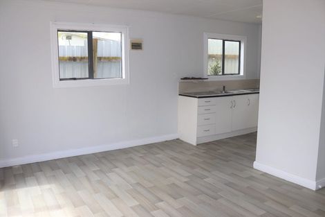 Photo of property in 30 Hooks Road, Manurewa, Auckland, 2102