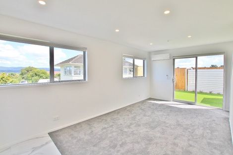 Photo of property in 6/42 Kaikoura Street, Henderson, Auckland, 0612