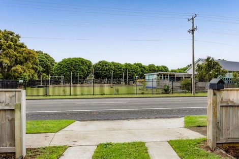 Photo of property in 81 Manawapou Road, Hawera, 4610