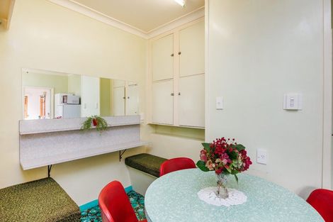 Photo of property in 6 Freyberg Street, Roslyn, Palmerston North, 4414