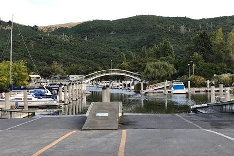 Photo of property in 8 Lancewood Way, Kinloch, Taupo, 3377