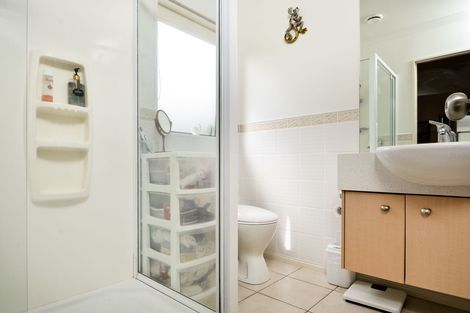 Photo of property in 6 Espalier Drive, Henderson, Auckland, 0612