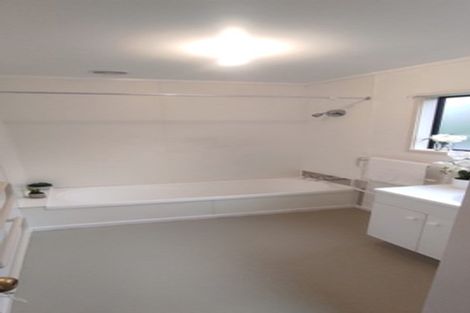 Photo of property in 1/12 Holiday Road, Stanmore Bay, Whangaparaoa, 0932