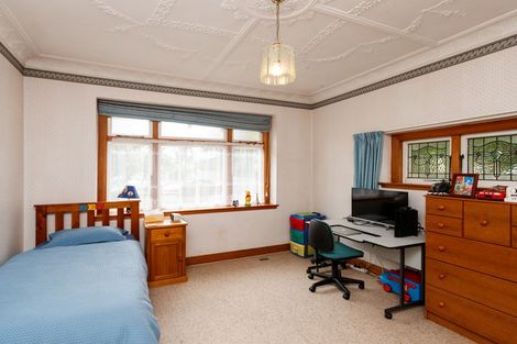 Photo of property in 30 Parata Street, Hokowhitu, Palmerston North, 4410
