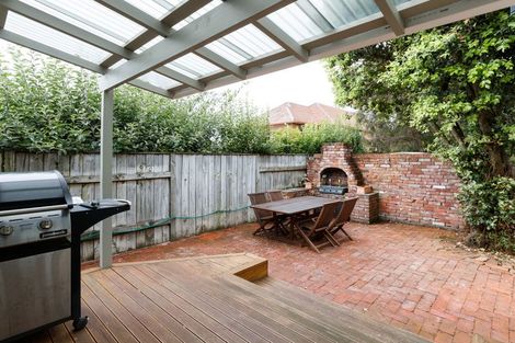 Photo of property in 30 Parata Street, Hokowhitu, Palmerston North, 4410