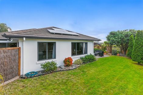 Photo of property in 5 Cadastral Court, Paraparaumu, 5032