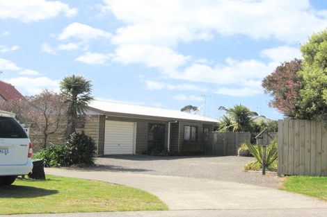 Photo of property in 9a Kimber Grove, Papamoa Beach, Papamoa, 3118