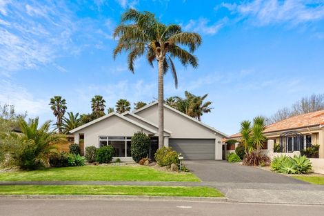 Photo of property in 7 Saint Clair Place, Papamoa Beach, Papamoa, 3118