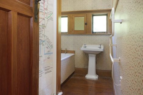 Photo of property in 2 Courtenay Street, St Albans, Christchurch, 8014