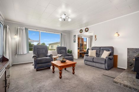 Photo of property in 61 Queen Street, Te Puke, 3119