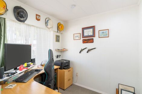 Photo of property in 7 Snell Grove, Clouston Park, Upper Hutt, 5018