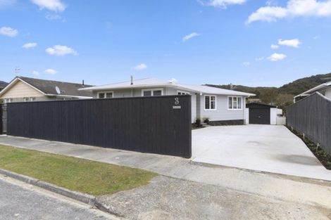 Photo of property in 3 Manurewa Grove, Wainuiomata, Lower Hutt, 5014