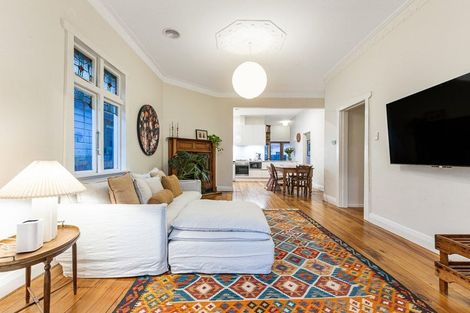 Photo of property in 137 Onepu Road, Lyall Bay, Wellington, 6022