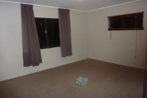 Photo of property in 2/6 Esperanto Road, Papatoetoe, Auckland, 2025