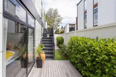 Photo of property in 26a Peterborough Street, Christchurch Central, Christchurch, 8013