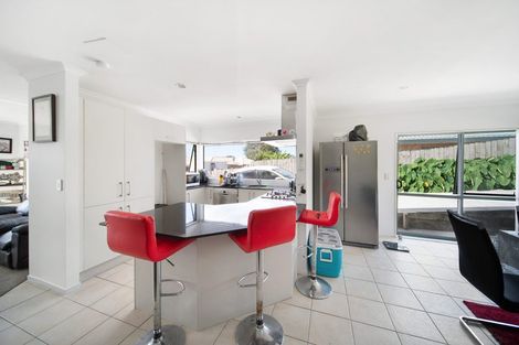 Photo of property in 16 Grangewood Close, Favona, Auckland, 2024