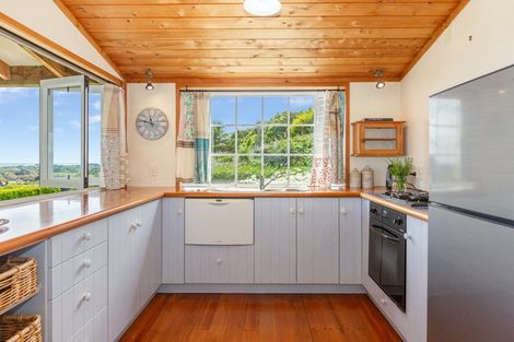 Photo of property in 17 Kea Street, Waikanae, 5036