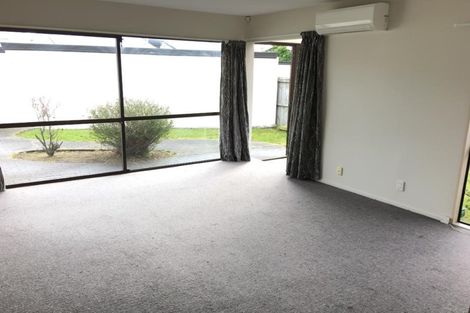 Photo of property in 33j Peverel Street, Riccarton, Christchurch, 8011