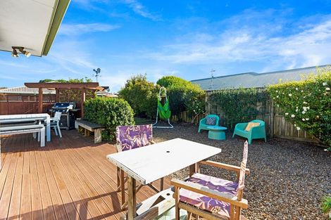 Photo of property in 19 Pirika Place, Papamoa Beach, Papamoa, 3118